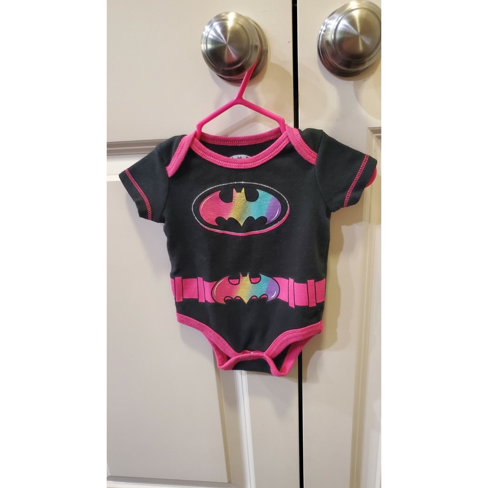 BatGirl Batman pink One piece Bodysuit Infant‎ Baby Girl Size newborn
